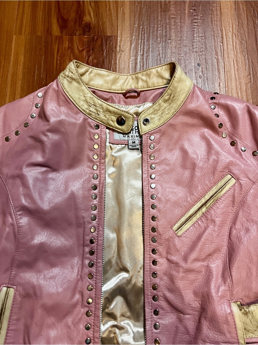 Wilson's Rare Vintage Pink Leather Maxima Star Distressed Jacket Size M Studded - Picture 8 of 11